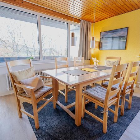 Ferienhaus Schoene Aussicht Ferienwohnung Gelb Hemfurth-Edersee المظهر الخارجي الصورة