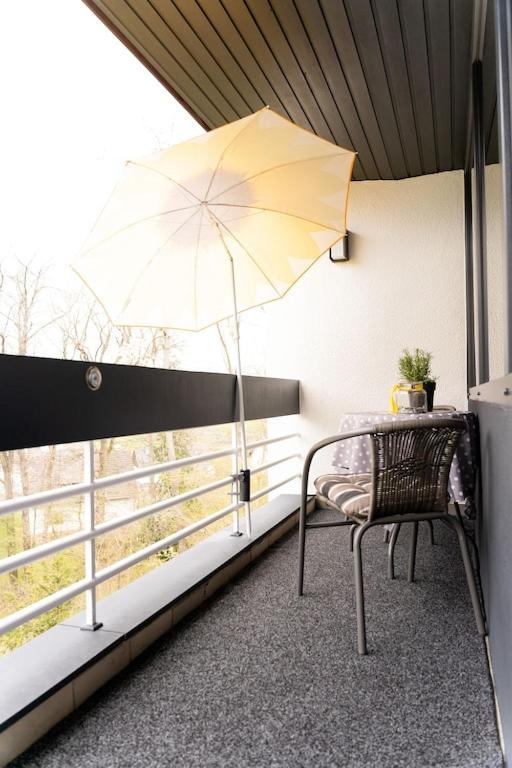 Ferienhaus Schoene Aussicht Ferienwohnung Gelb Hemfurth-Edersee المظهر الخارجي الصورة
