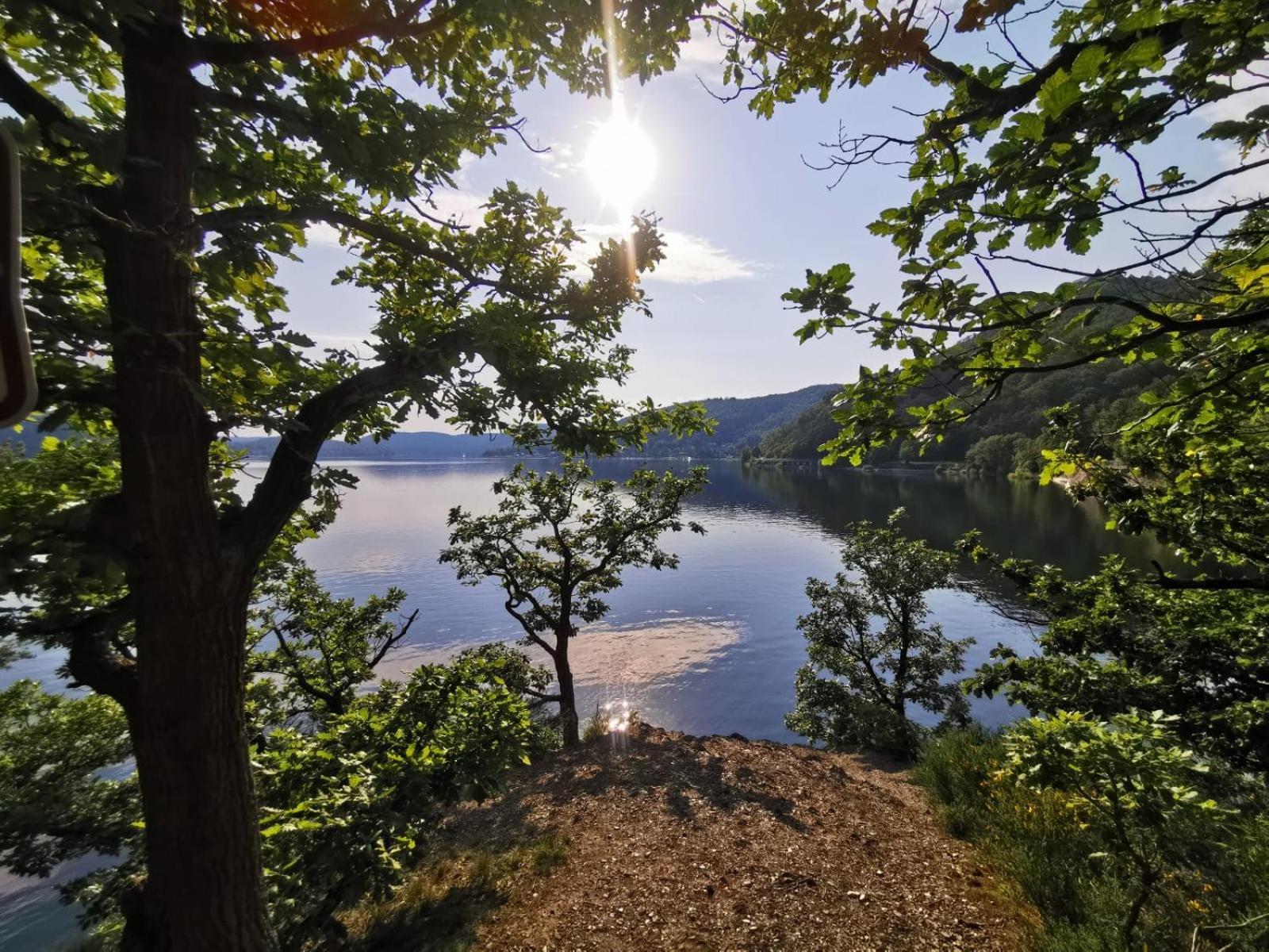 Ferienhaus Schoene Aussicht Ferienwohnung Gelb Hemfurth-Edersee المظهر الخارجي الصورة