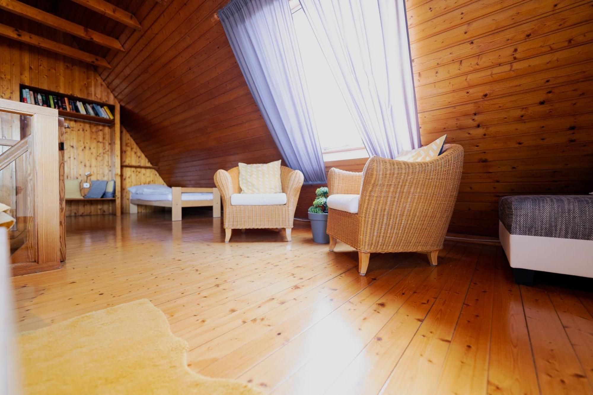 Ferienhaus Schoene Aussicht Ferienwohnung Gelb Hemfurth-Edersee المظهر الخارجي الصورة