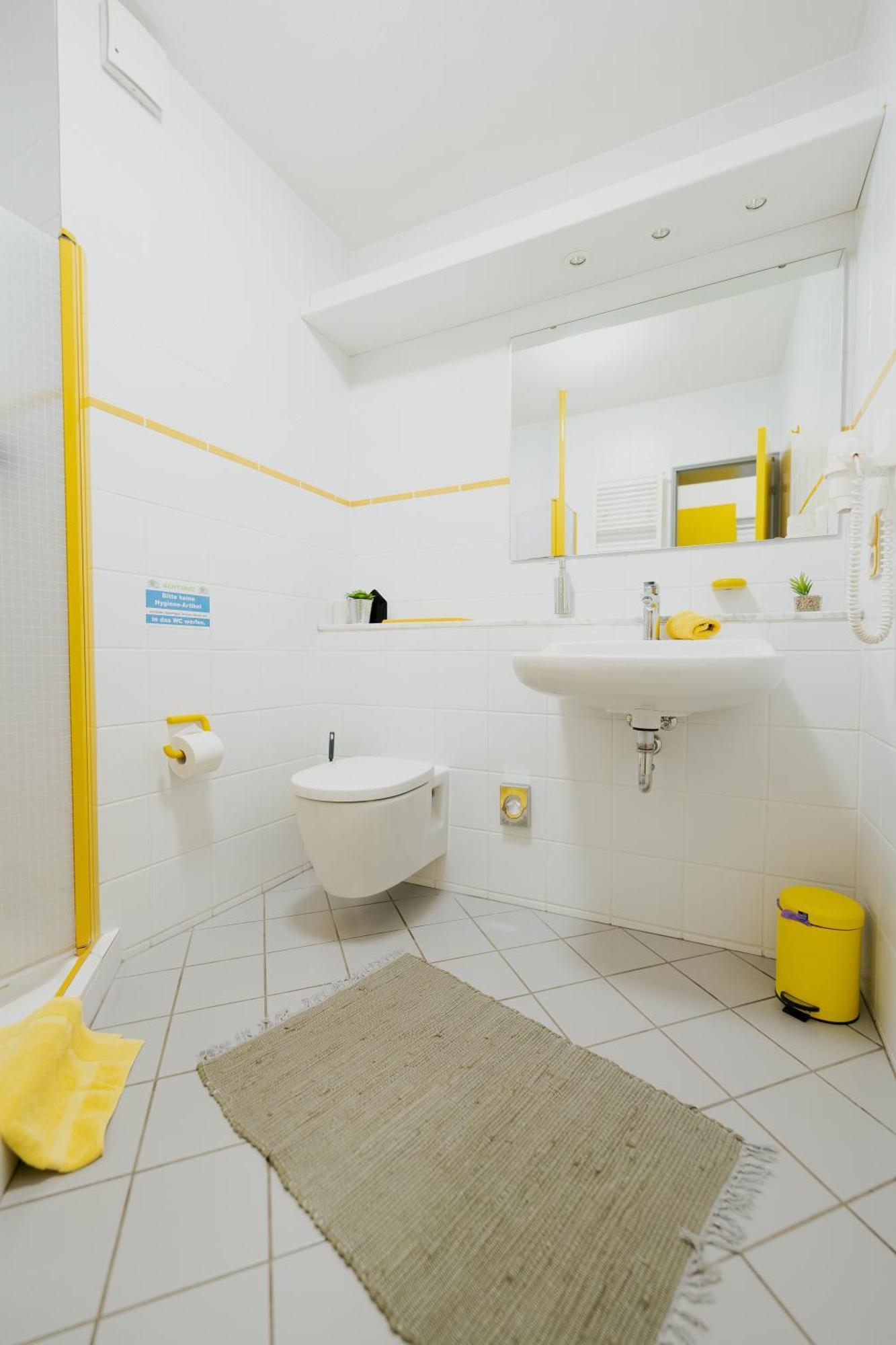 Ferienhaus Schoene Aussicht Ferienwohnung Gelb Hemfurth-Edersee المظهر الخارجي الصورة